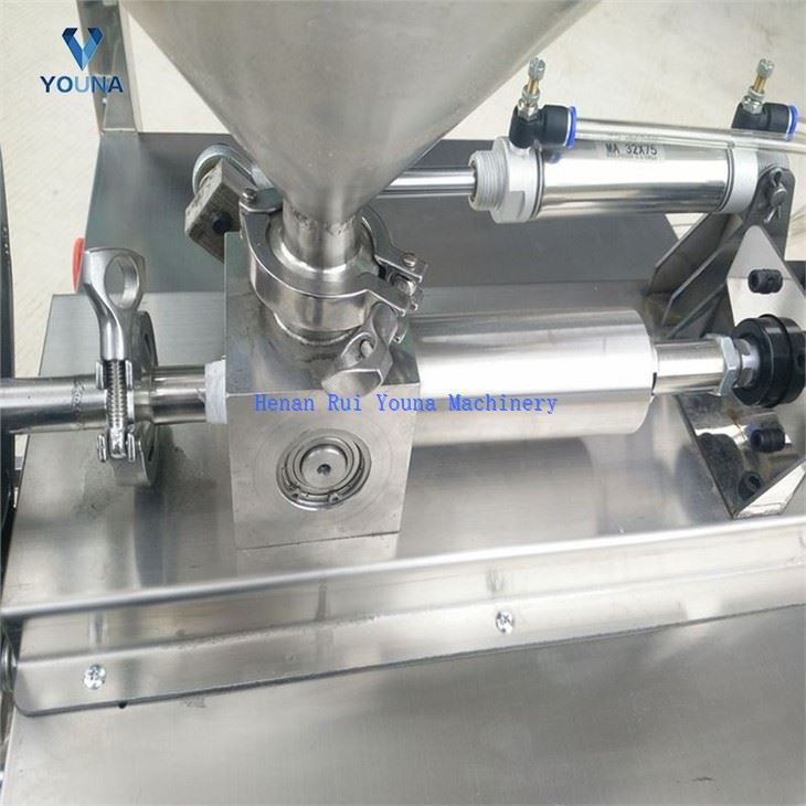 automatic ketchup sachet packing machine (4)